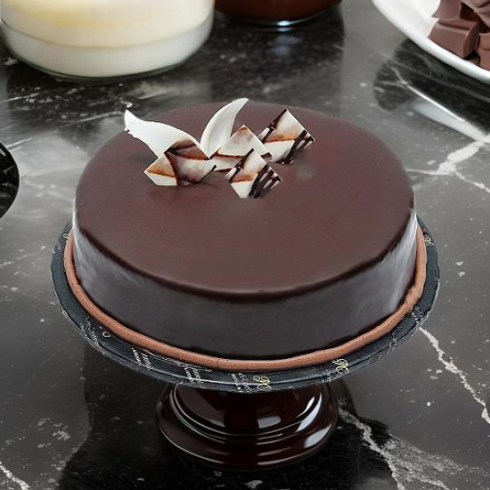 PC Hotel Chocolate Fudge Cake - 2Lbs PC Hotel Chocolate Fudge Cake - 2Lbs