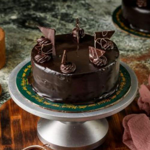 2Lbs Hobnob Bakery Brownie Cake - birthday gift delivery in Pakistan