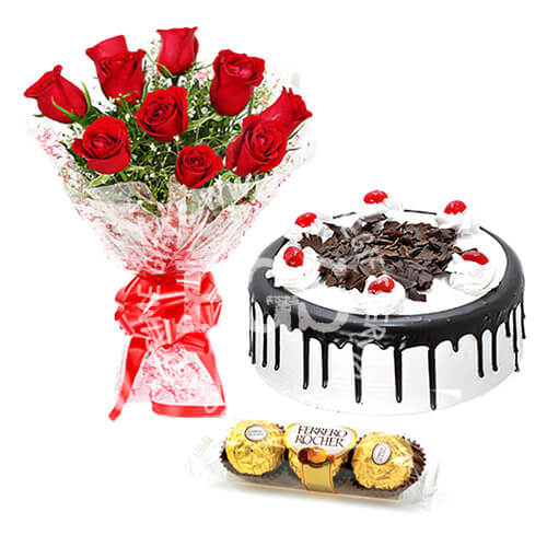 Small Cake Delight Combo Deal - gift hamper Pakistan